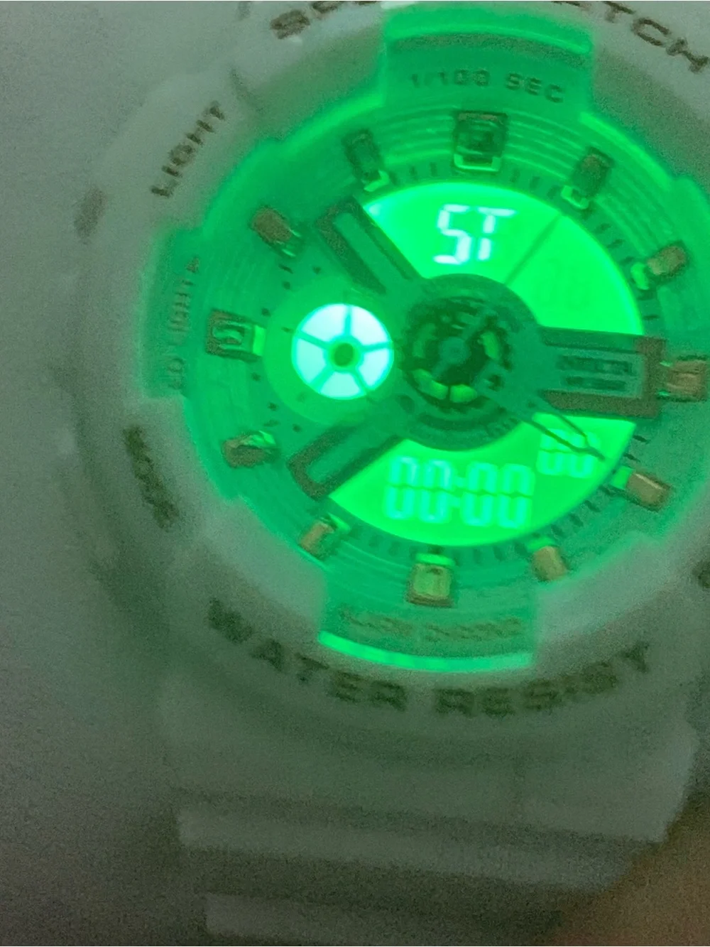 Invicta White and Rose Gold Digital-Analog Sport Watch
